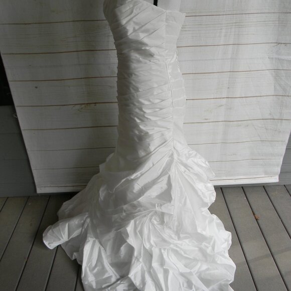 Disney Fairytale Weddings Dress ALFRED ANGELO 214C RAPUNZEL WHITE FIT FLARE 10 - Picture 5 of 10